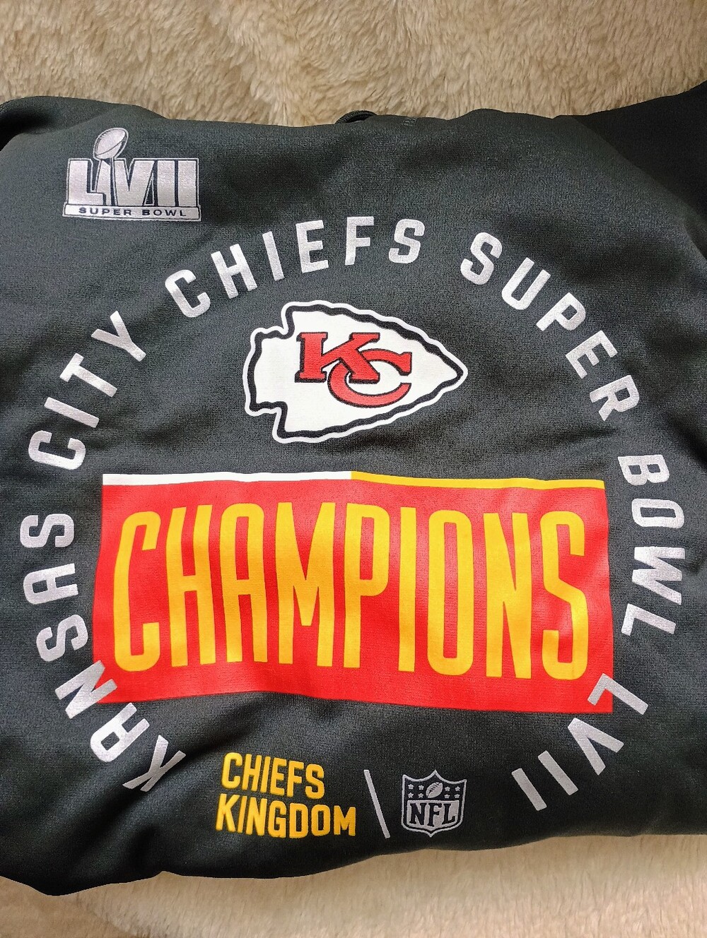 Kansas City Chiefs Super Bowl LVII Champions Hoodie - Men's XL